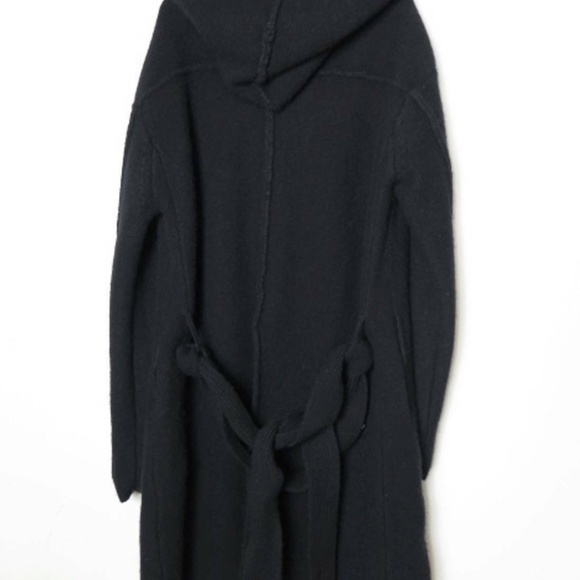 The Viridi-Anne Long hooded woolen knitted coat